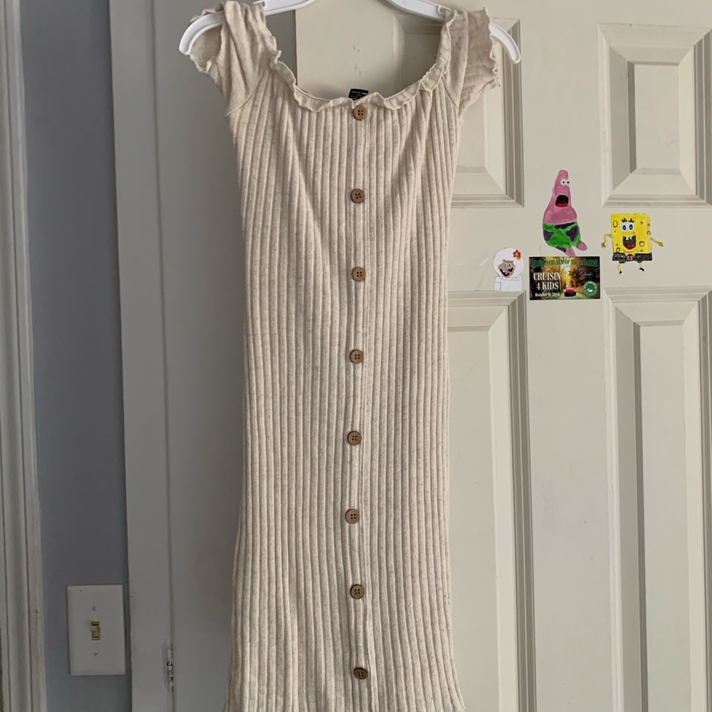 Cream off the shoulder Bodycorn dress
